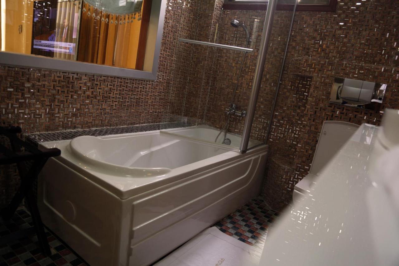 Hotel Amaritsah Brazzaville Eksteriør bilde