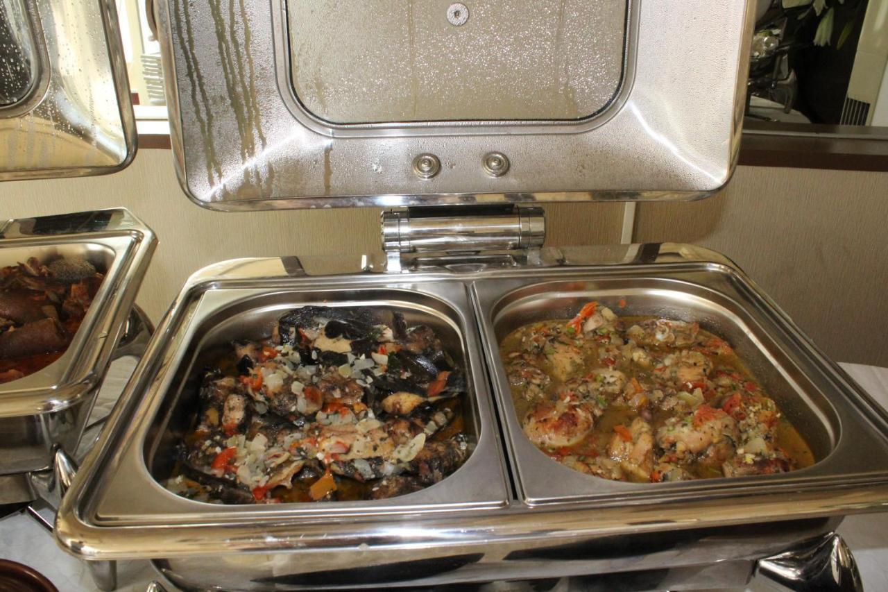 Hotel Amaritsah Brazzaville Eksteriør bilde