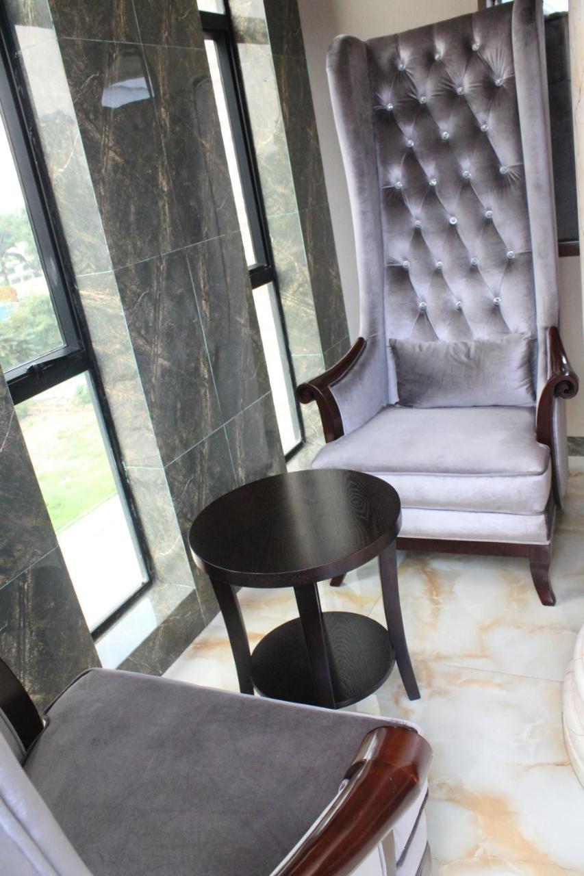 Hotel Amaritsah Brazzaville Eksteriør bilde