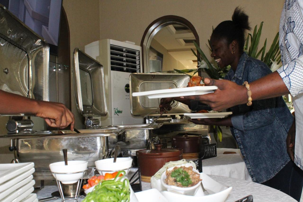 Hotel Amaritsah Brazzaville Eksteriør bilde